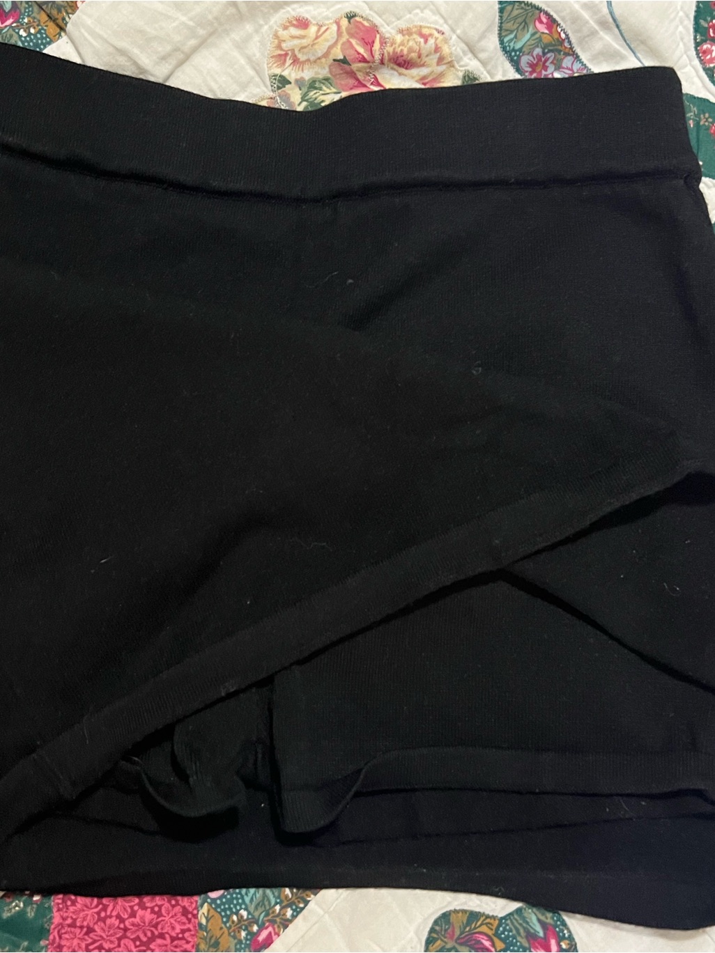 Classic Black Mini Skort- Sleek Everyday Style — image 6 of 6